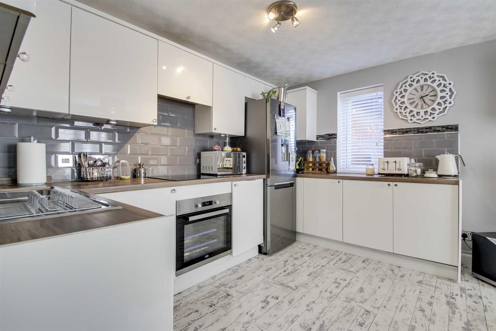 Tenterden Crescent, Kents Hill, Milton Keynes